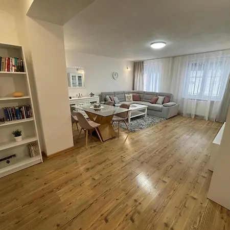 City Heart Luxury Apartment Nove Zamky Exterior photo