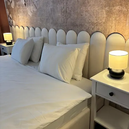 City Heart Luxury Apartment Nove Zamky Exterior photo