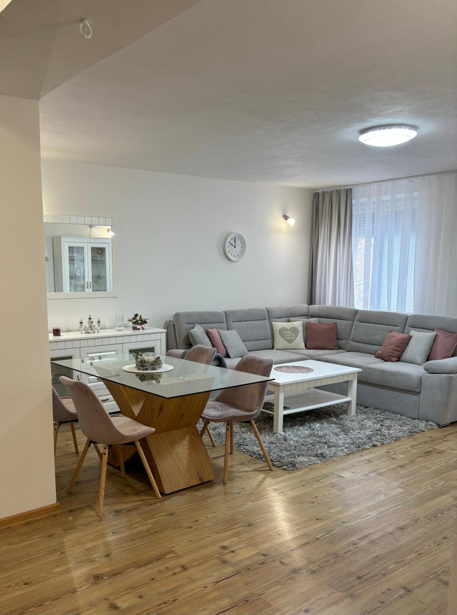 Heart Luxury Apartment Nove Zamky