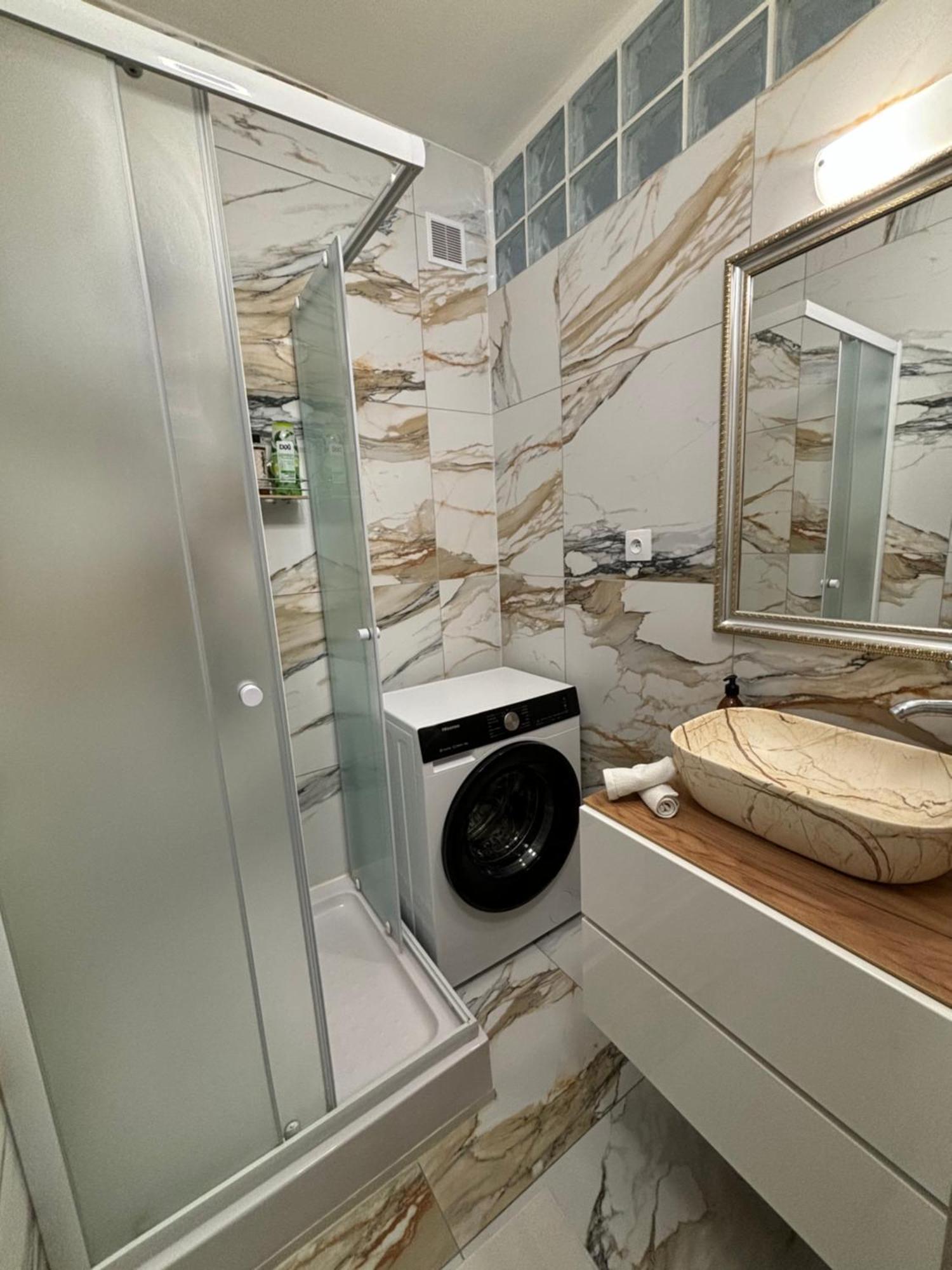 Heart Luxury Apartment *